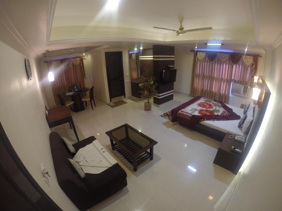 Hotel Alpha Vadodara Ngoại thất bức ảnh