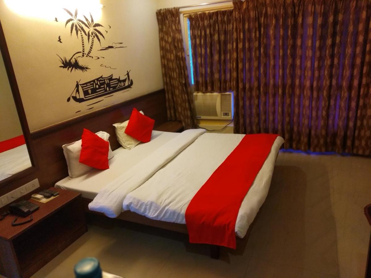 Hotel Alpha Vadodara Ngoại thất bức ảnh
