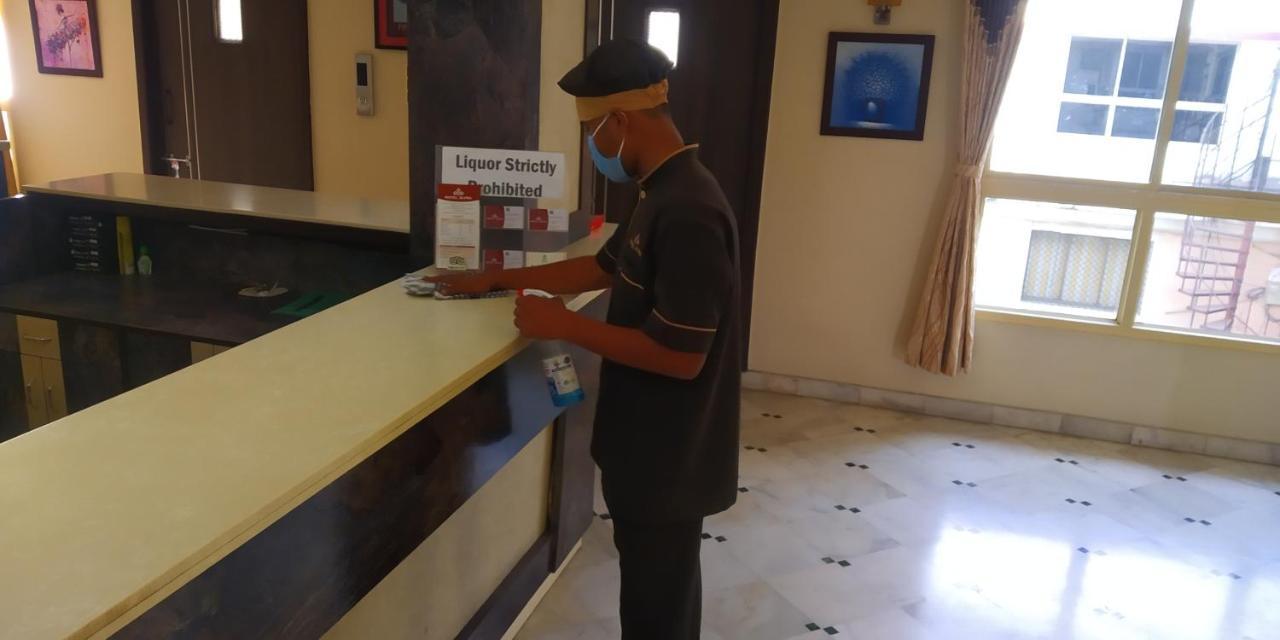 Hotel Alpha Vadodara Ngoại thất bức ảnh