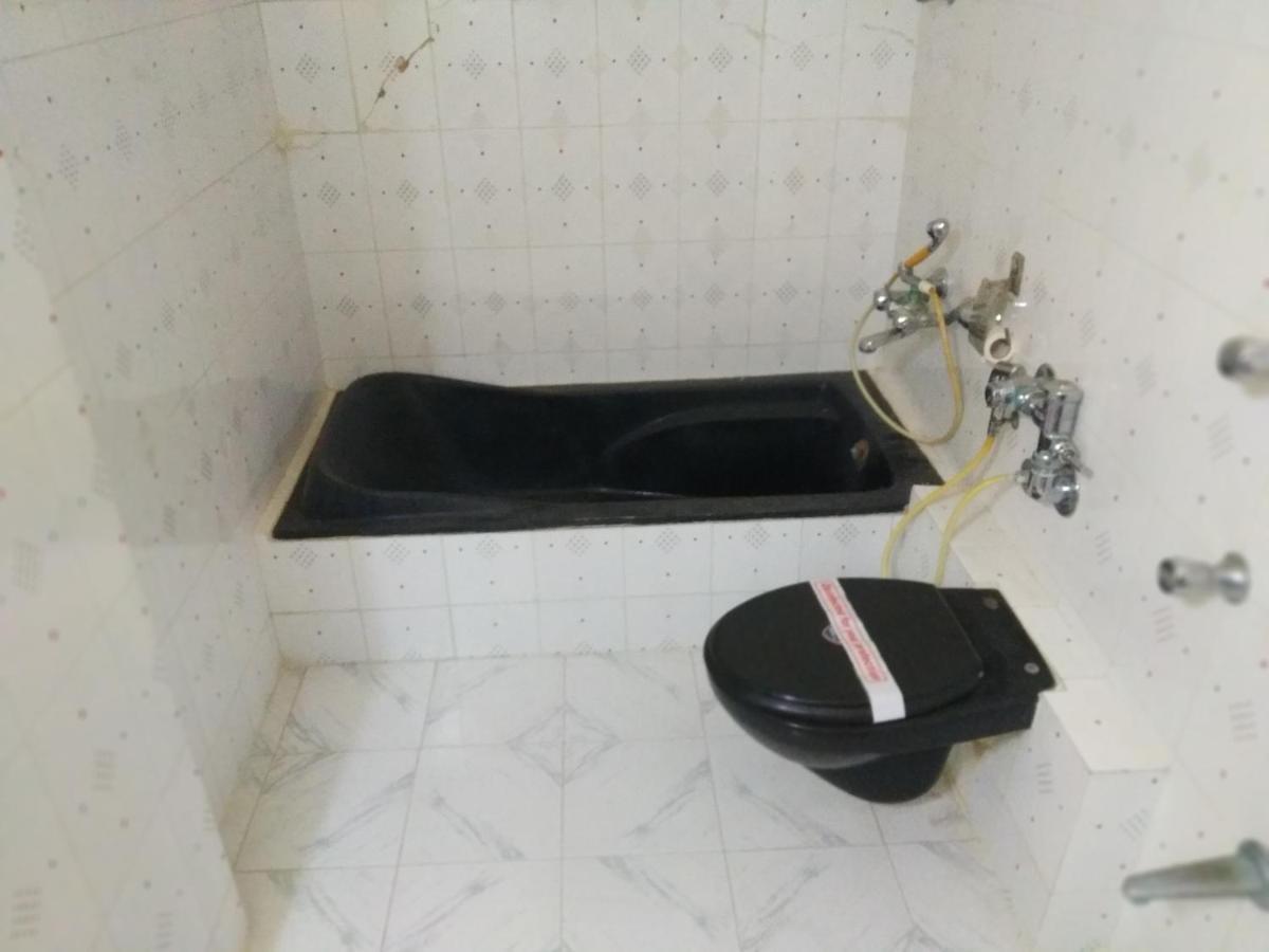 Hotel Alpha Vadodara Ngoại thất bức ảnh