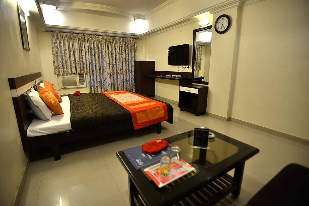 Hotel Alpha Vadodara Ngoại thất bức ảnh