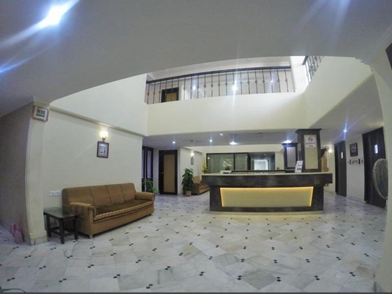 Hotel Alpha Vadodara Ngoại thất bức ảnh